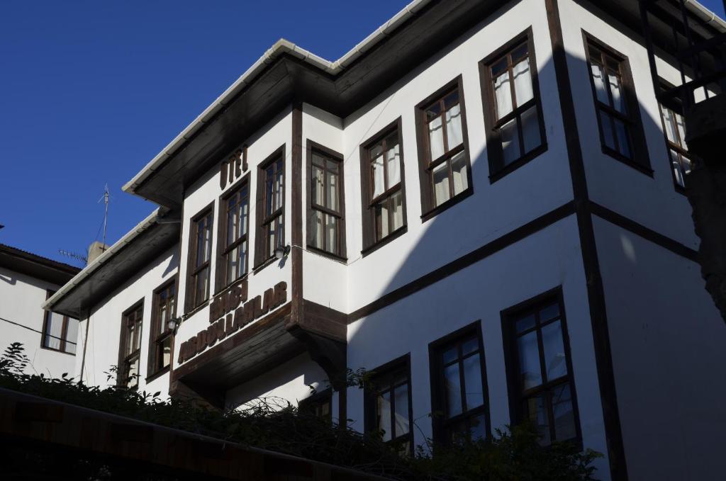 Haci Abdullahlar Konagi Hotel Mudurnu Buitenkant foto